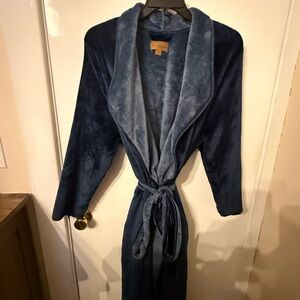 Koolaburra Plush Dark Blue Women's Robe